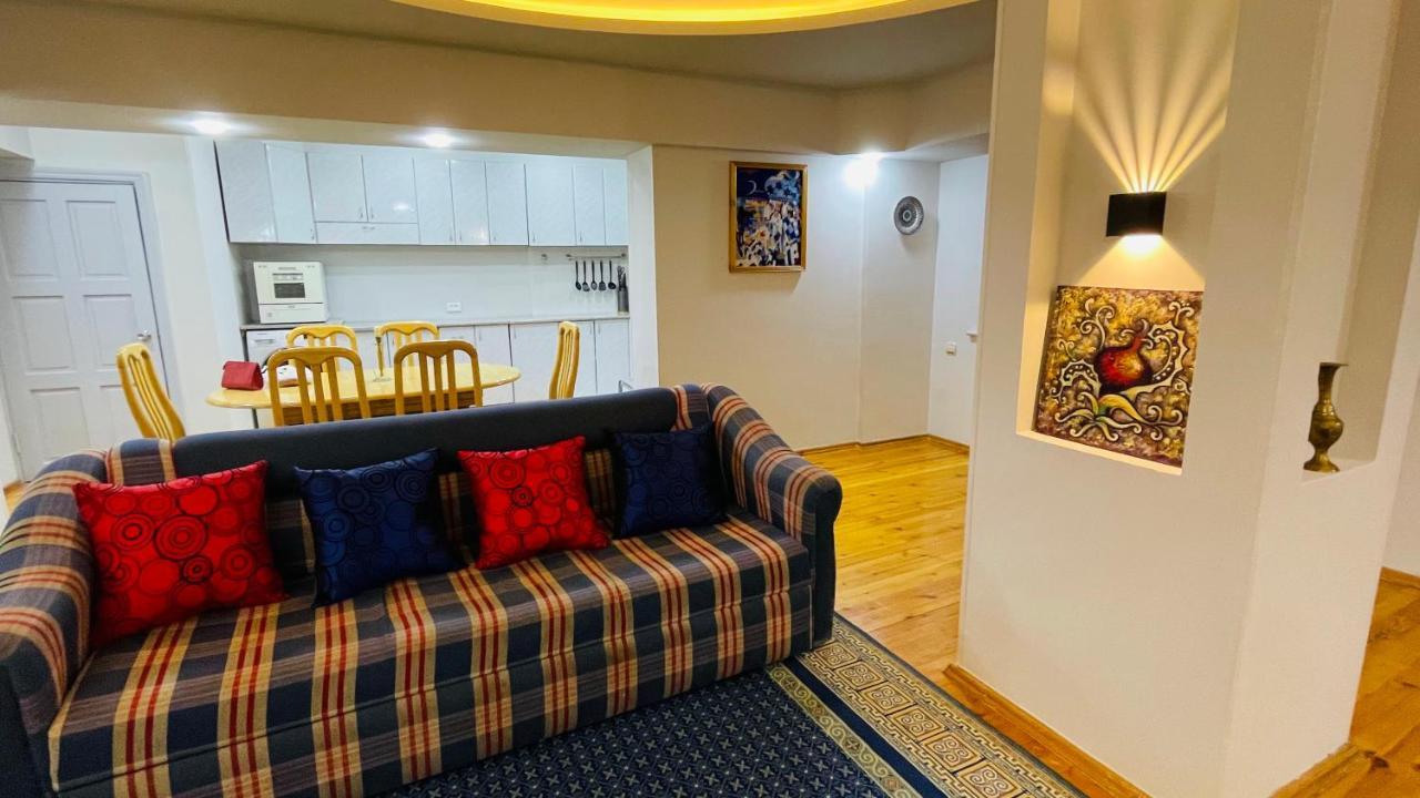 3-Bedroom Apartment On Ohunboboev 타슈켄트 외부 사진